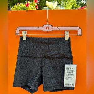 BRAND NEW! Wunder Under Short 4”